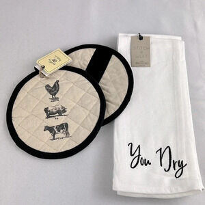 NWT Farmhouse Set Of Two Kitchen Towel & Set Of Two Pot Holders 100% Cotton
